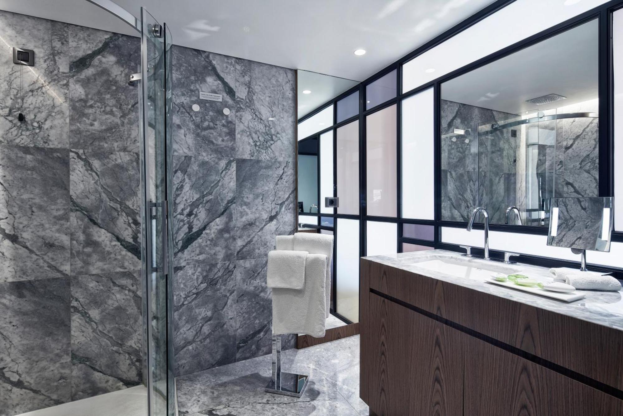 AthensWas Suite