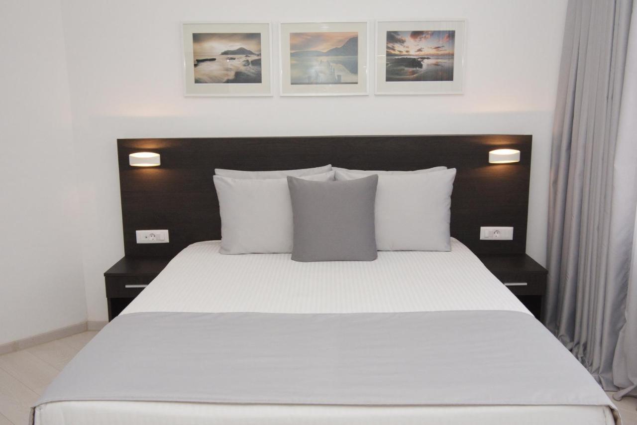 Large Double Room,1487628994:JPEG