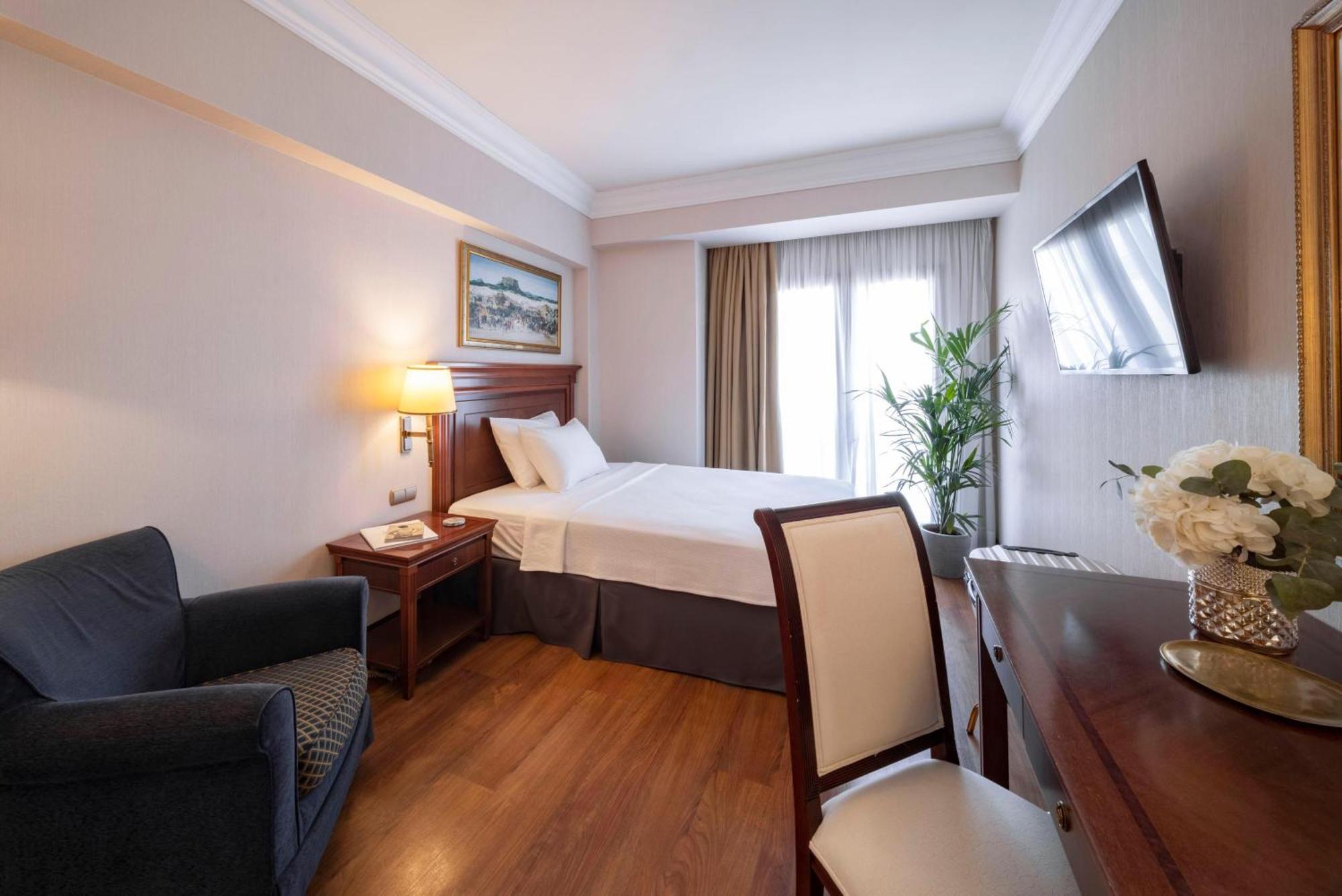 Classic Single Room,1623645669:JPEG