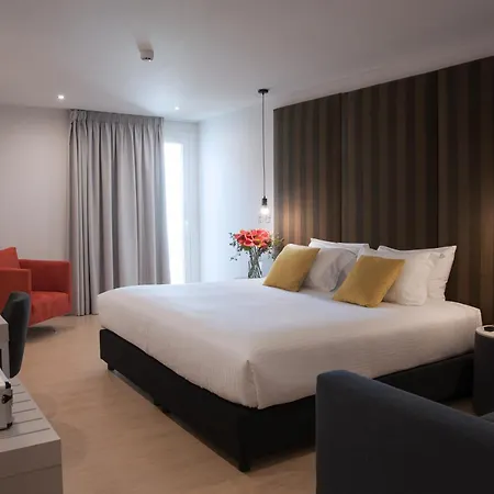 Athenaeum Smart Hotel-3